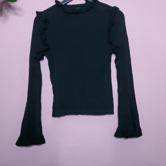 Line + Dot Revolve Jill Ribbed Knit Bell Sleeve Ruffle Sweater - Picture 7 of 15